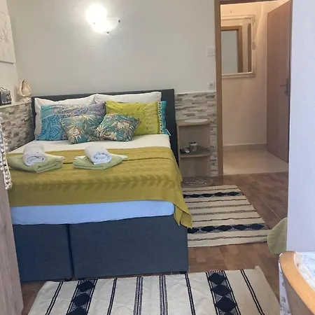 Appartement By The Sea Drasnice, Makarska - 15927 Drasnice